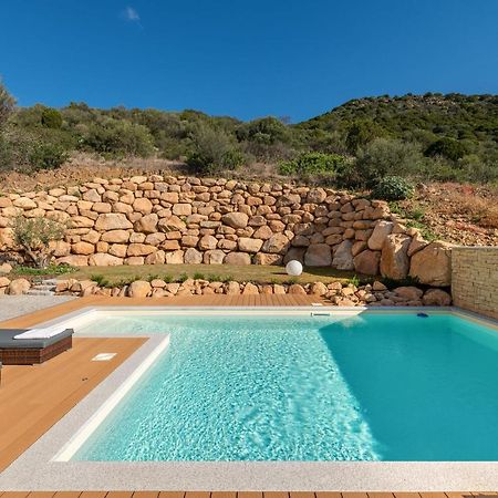 Villa Sa Rocca Junior & Suite Chia Εξωτερικό φωτογραφία