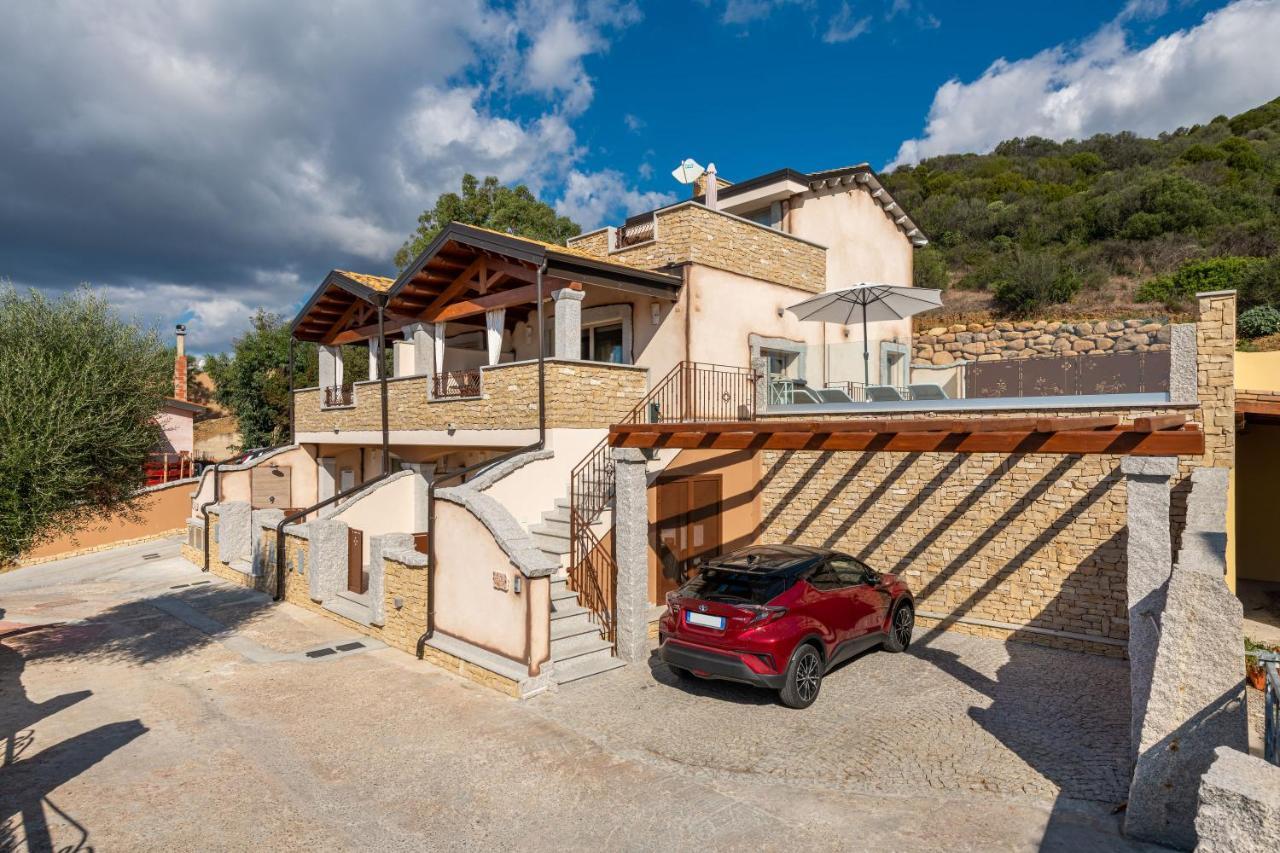 Villa Sa Rocca Junior & Suite Chia Εξωτερικό φωτογραφία