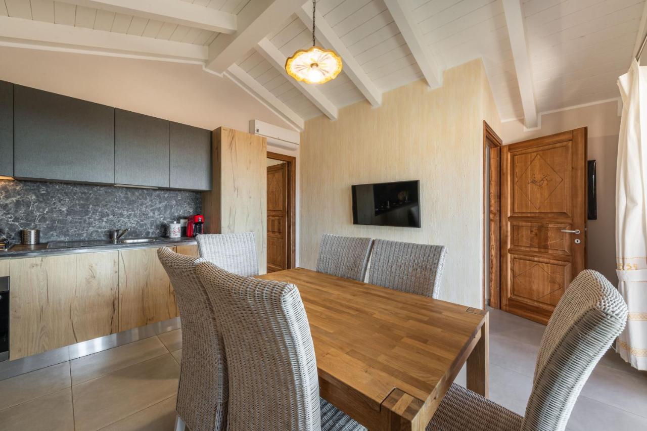 Villa Sa Rocca Junior & Suite Chia Εξωτερικό φωτογραφία