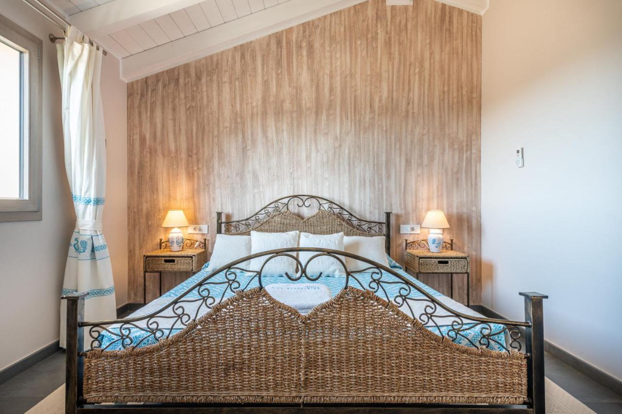 Villa Sa Rocca Junior & Suite Chia Εξωτερικό φωτογραφία
